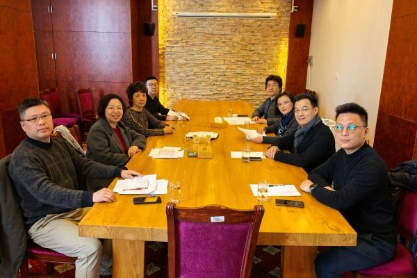 民进365英国上市官网在线委员会召开2025年第一次工作会议1_副本.jpg 民进365英国上市官网在线委员会召开2025年第一次工作会议1_副本.jpg