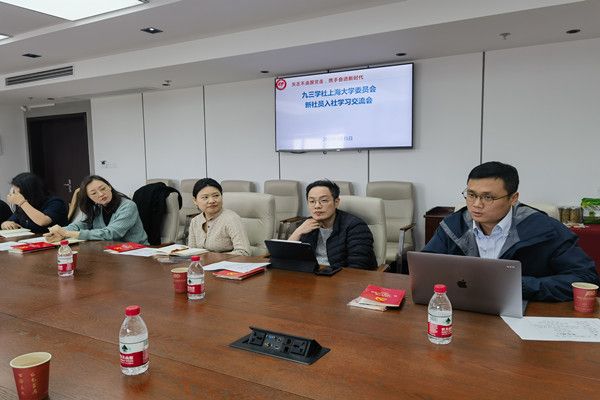 新社员_副本.jpg